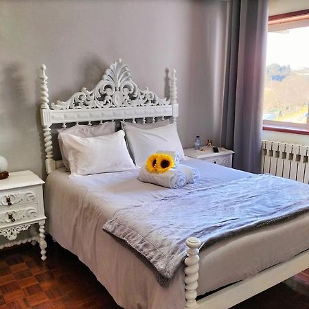 Anoitecer Itinerante Al - Antiga Residencial O Garfo Bed & Breakfast Ponte de Lima Bagian luar foto