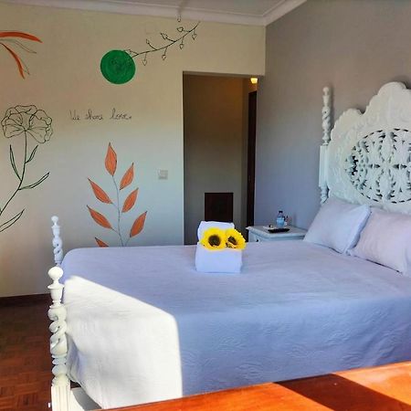 Anoitecer Itinerante Al - Antiga Residencial O Garfo Bed & Breakfast Ponte de Lima Bagian luar foto