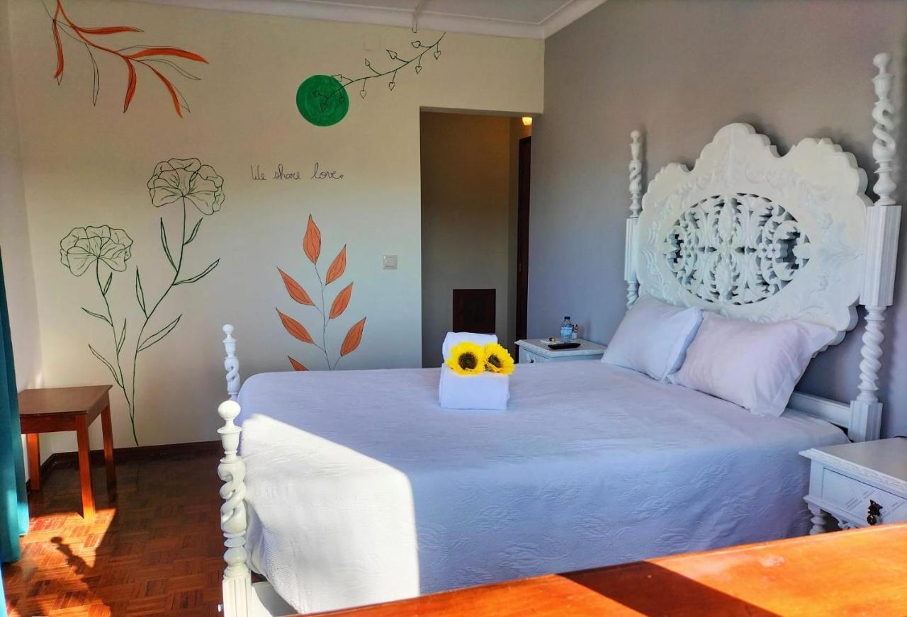 Anoitecer Itinerante Al - Antiga Residencial O Garfo Bed & Breakfast Ponte de Lima Bagian luar foto