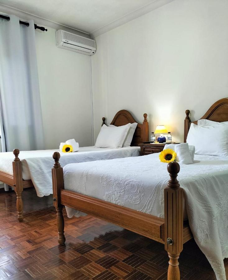 Anoitecer Itinerante Al - Antiga Residencial O Garfo Bed & Breakfast Ponte de Lima Bagian luar foto