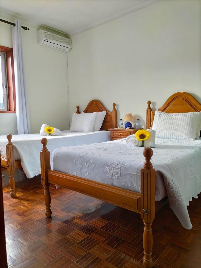 Anoitecer Itinerante Al - Antiga Residencial O Garfo Bed & Breakfast Ponte de Lima Bagian luar foto